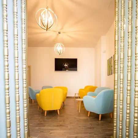 Bari Hotel *