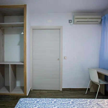 Bari Hotel *